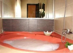 jacuzzi en la habitacion
