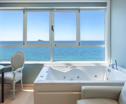habitacion con vistas al mar