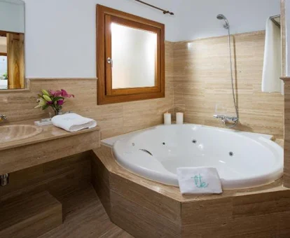 jacuzzi del hotel El Tío Kiko