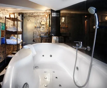 habitacion con jacuzzi Hotel Maribel Huesca