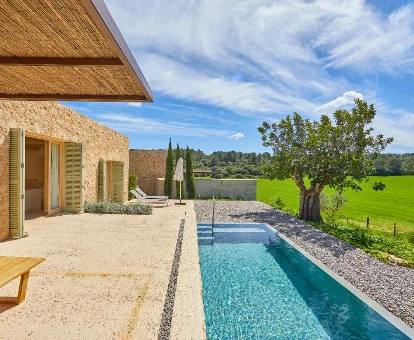 Habitacion con bañera de hidromasaje