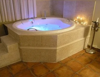 Hoteles con jacuzzi en la habitacion en Cantabria