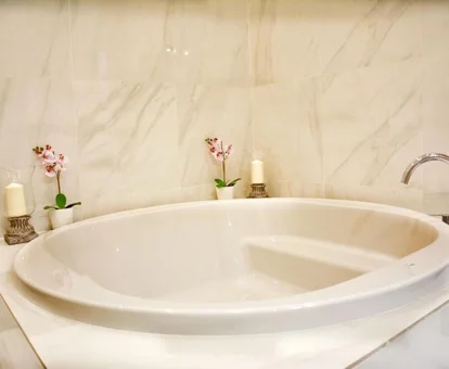 jacuzzi hotel Aisia Deba