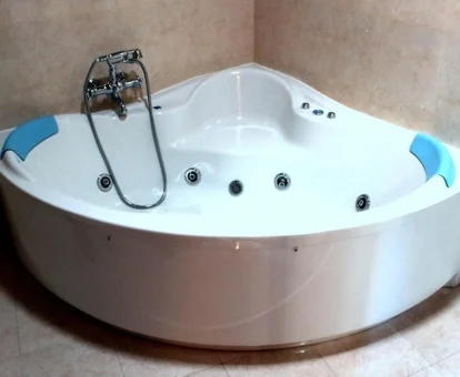 jacuzzi en la habitacion