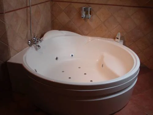 jacuzzi de la habitación Suite del Hotel