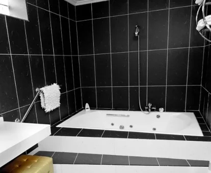 habitacion con jacuzzi