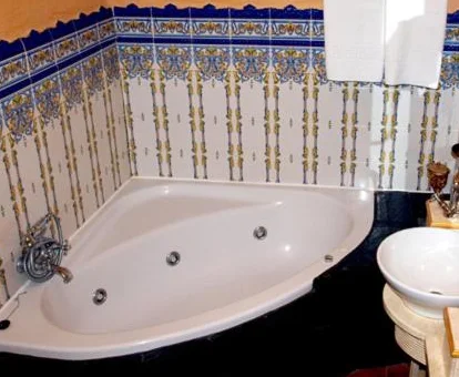 habitacion con jacuzzi