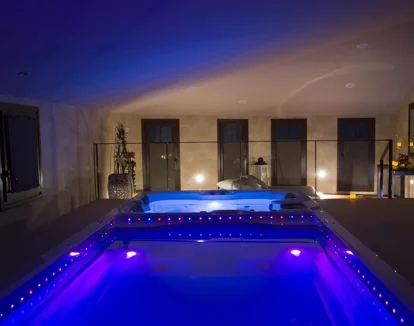 jacuzzi de la habitación del hotel Ca La Trini Picotxa en Tarragona