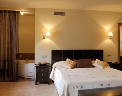 habitacion suite con jacuzzi