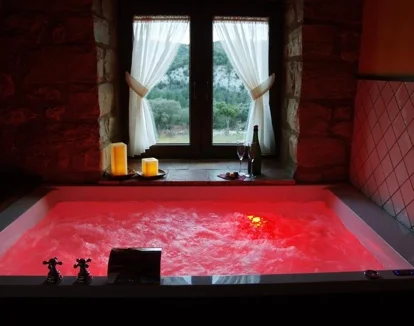 jacuzzi de la Suite del hotel Martin el Humano