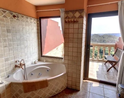 jacuzzi de la habitacion