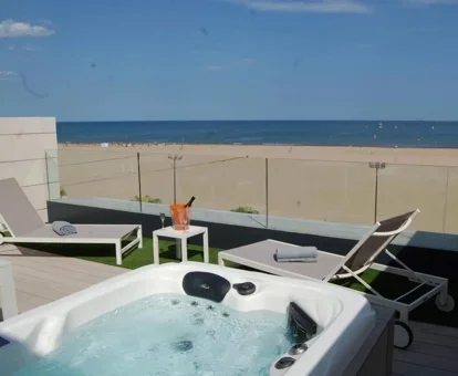 Vistas al mar desde la terraza del hotel Neptuno Valencia