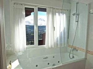 Jacuzzi privado en la habitación de Hotel Casa Camila