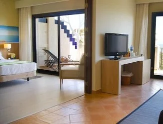 Jacuzzi privado en la Suite Senior de Sensimar Isla Cristina Palace & Spa