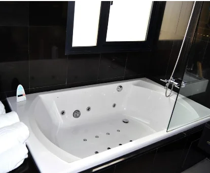 Este es la Suite para disfrutar con tu pareja de un jacuzzi privado.