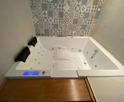 jacuzzi del apartamento en Ávila