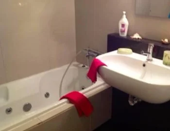 El Apartamento de 1 dormitorio y su jacuzzi privado.