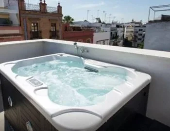 Foto de la el Apartamento Dúplex donde se encuentra la bañera de hidromasaje.