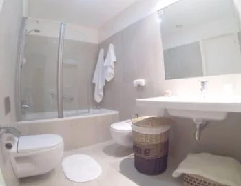 Interior de el Apartamento Superior donde tienes bañera de hidromasaje.