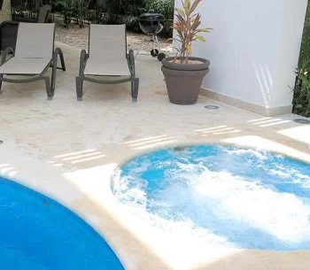 La Casa de Lujo con 4 dormitorios (8 personas) con encanto y jacuzzi para enamorados.