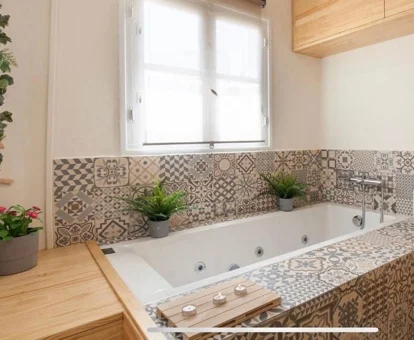 bañera de hidromasaje del apartamento