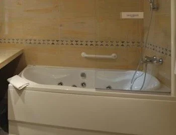Foto de la Habitación Doble con bañera de hidromasaje.
