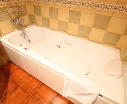 La Oferta de invierno - Suite con encanto y jacuzzi para enamorados.
