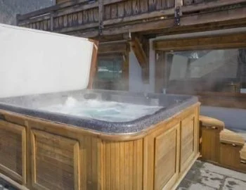 Jacuzzi privado en la Chalet Superior.