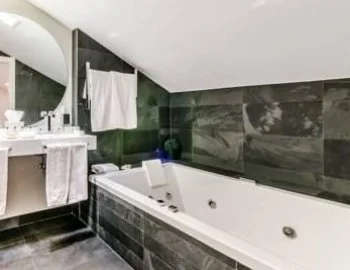 hoteles con jacuzzi en la habitacion en Salamanca