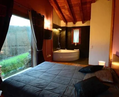 habitacion con bañera de hidromasaje