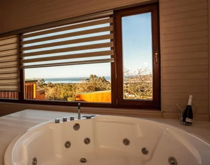 habitacion con jacuzzi