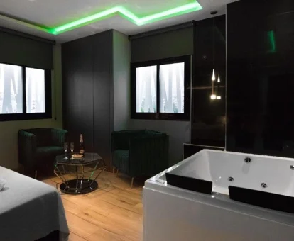 habitacion con jacuzzi privado