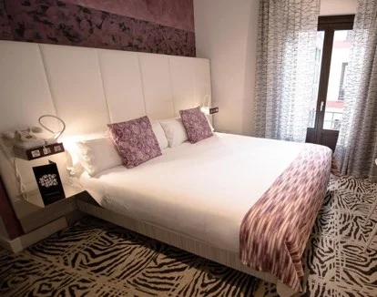 Habitación Romántica Petit Palace Savoy en Madrid