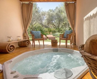 Bañera de hidromasaje del Hotel Boutique Cigarral de las Mercedes