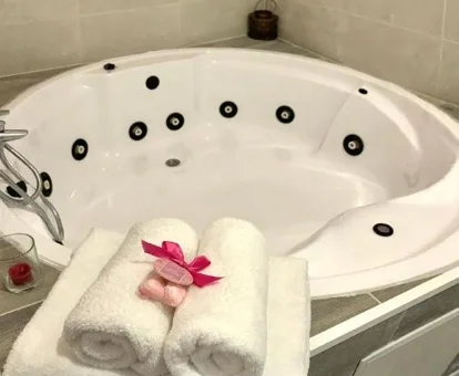 bañera de hidromasaje privada