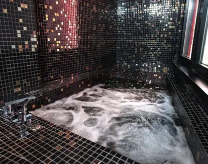 hidromasaje del Hotel Romantico Loob en Madrid