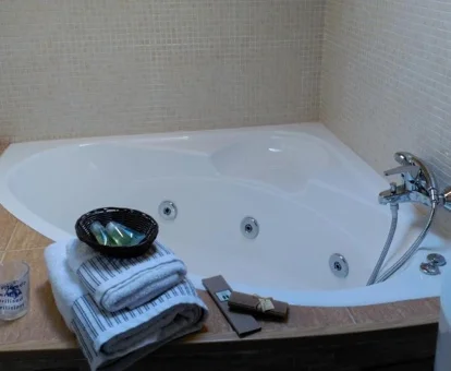 hidromasaje de la habitacion superior del hotel