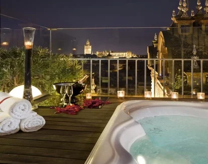 hotel romantico con jacuzzi privado en sevilla San Valentin