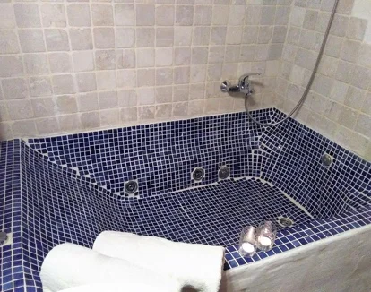 hoteles con jacuzzi en la habitacion en Tarragona