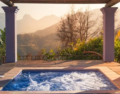 Jacuzzi exterior de la Finca El Tossal