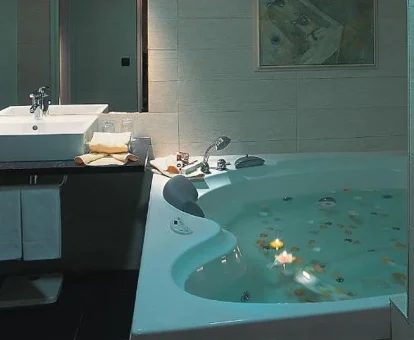jacuzzi del hotel Roc Blanc