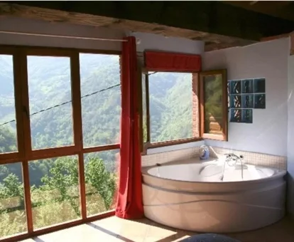 jacuzzi en la habitacion