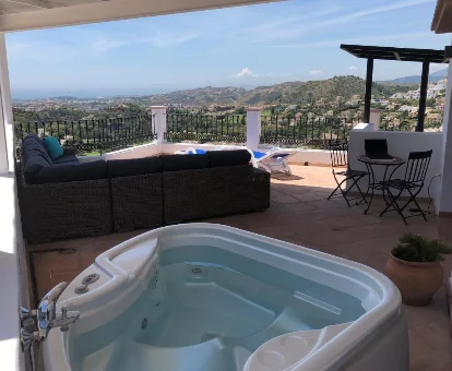terraza con jacuzzi