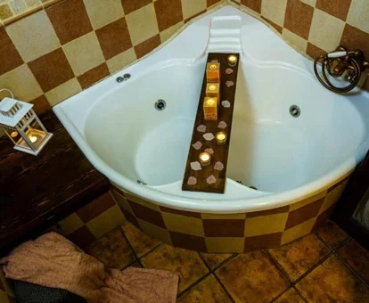 jacuzzi privado Rincon de Luna Casa Rural