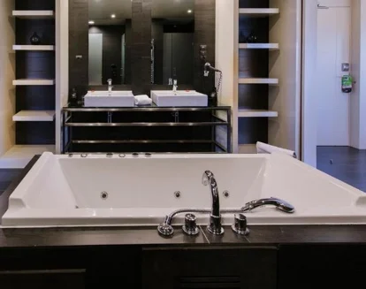habitación romántica con jacuzzi en Alcalá de Henares Madrid