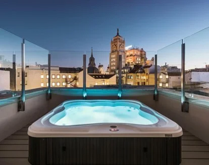 jacuzzi romantico hotel Catalonia Gran Via