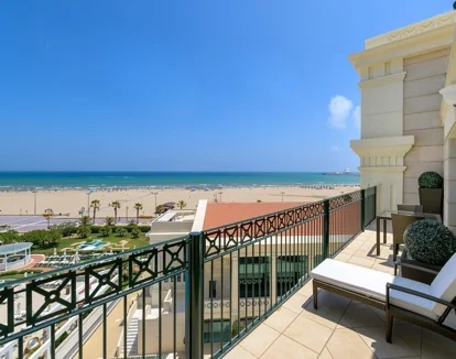 Las Arenas Balenario Resort
