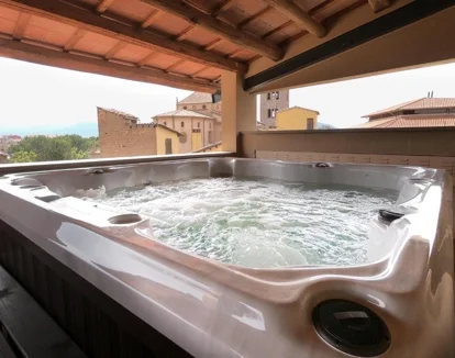 habitacion con jacuzzi privado