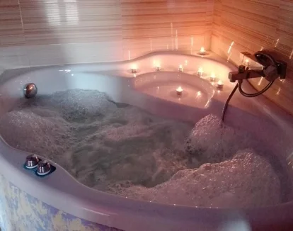 jacuzzi de la habitacion