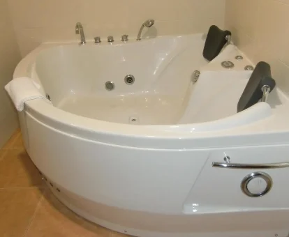 jacuzzi